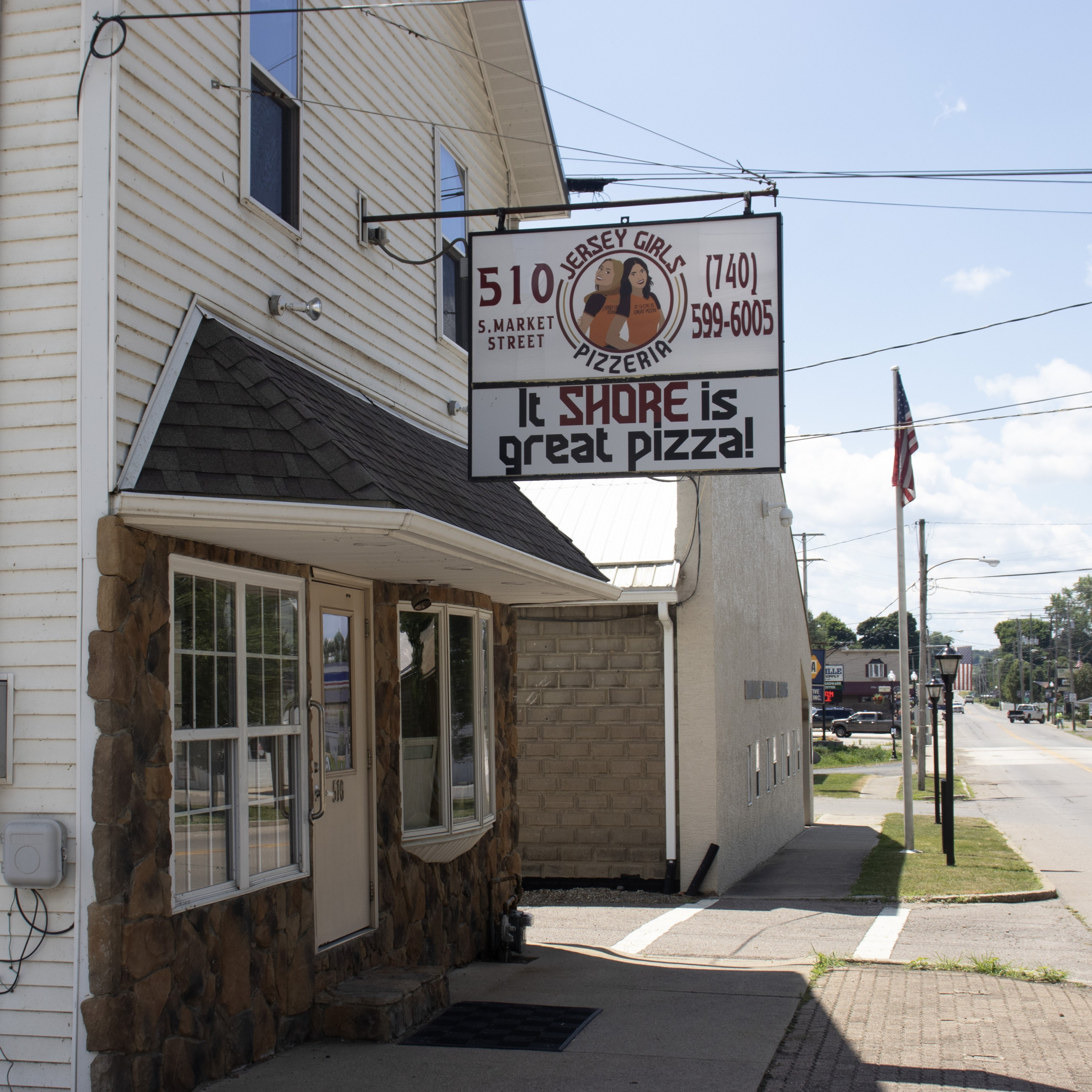 Jersey Girls Pizzeria Danville sign.