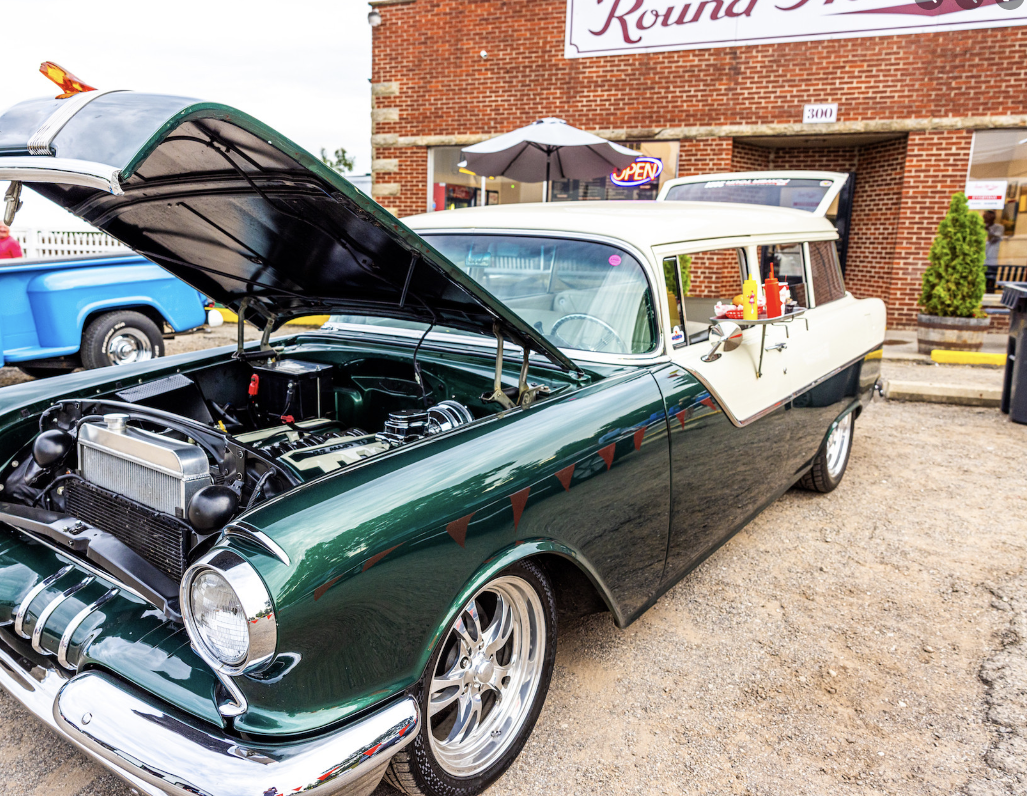 Roundhill Dairy Car-Show car on display